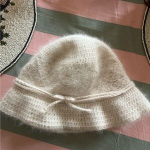 Cozy Cream Knit Bucket Hat